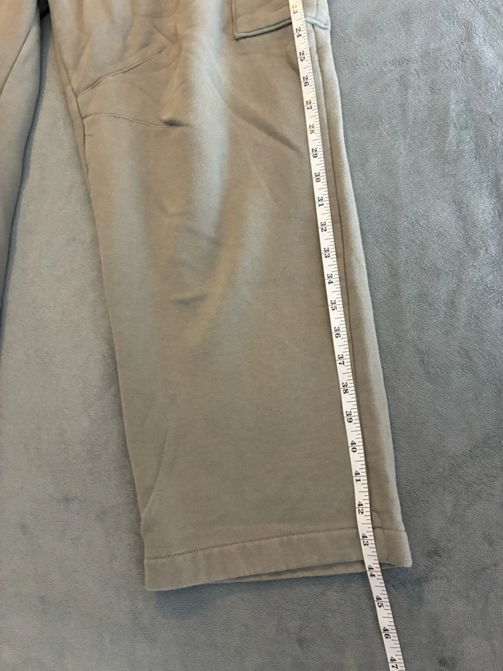 Roots Men's Cargo Sweatpants in Olive - Picture 10 of 11